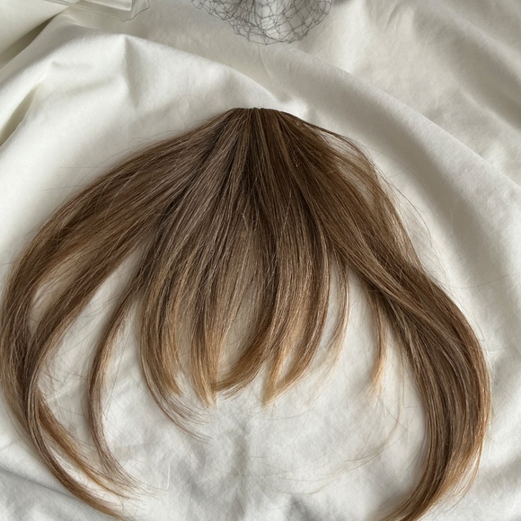 Women’s bangs - Picture 4 of 6